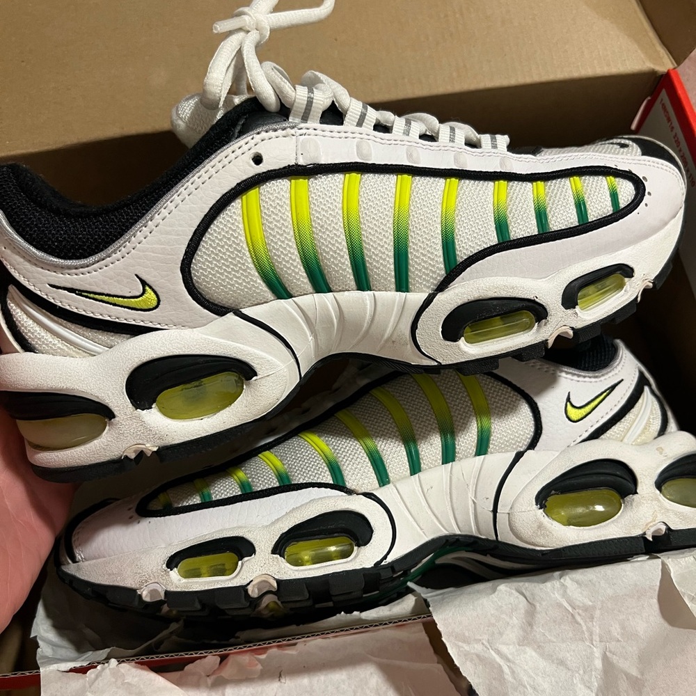Nike Red and White Air Max Tailwind IV Box